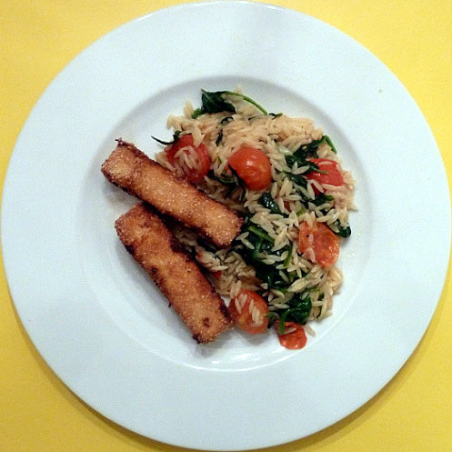 gebratener-feta-auf-kritharaki